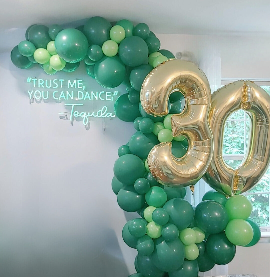 Free Standing Garland